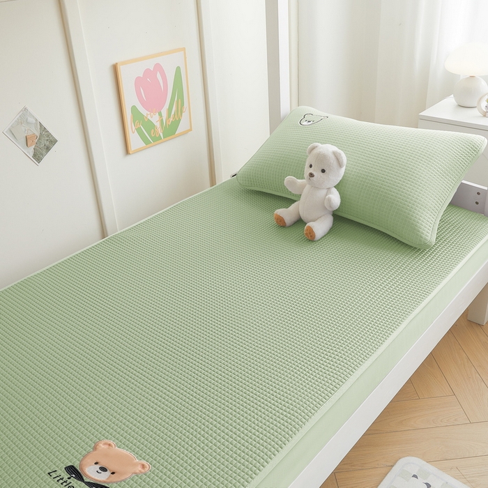 91家纺网 家纺一手货源 找家纺 （总）爱思凯家纺 2025新款【学生】PE凉感床笠款冰豆豆软席凉席席子-瑞宝熊