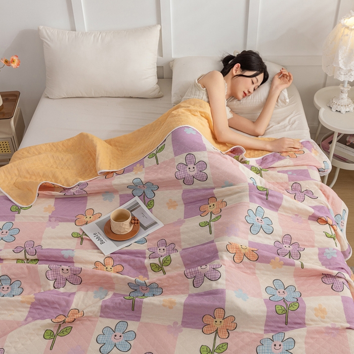 91家纺网 家纺一手货源 找家纺 乐家毛巾被（工厂自产自销） 2025新款A类全棉六层纱印花毛巾被 格子花花