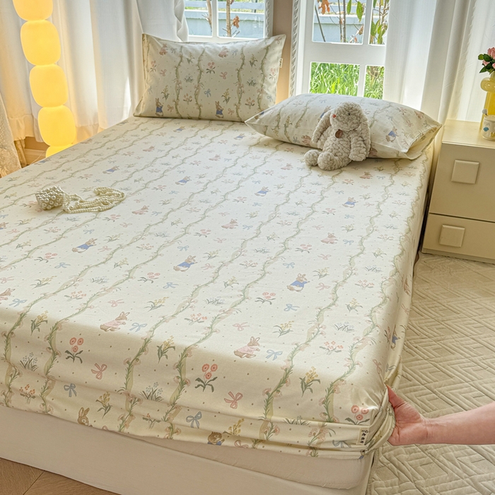 91家纺网 家纺一手货源 找家纺 2025新款老粗布三件套-床笠款 蔓藤兔