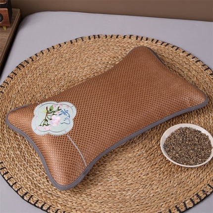 91家纺网 家纺一手货源 找家纺 织布人 2025新款荞麦枕夏季凉感科技布PE藤枕夏凉枕头成人家用防出汗枕头 夏凉冰藤枕-静心【茶香枕】 