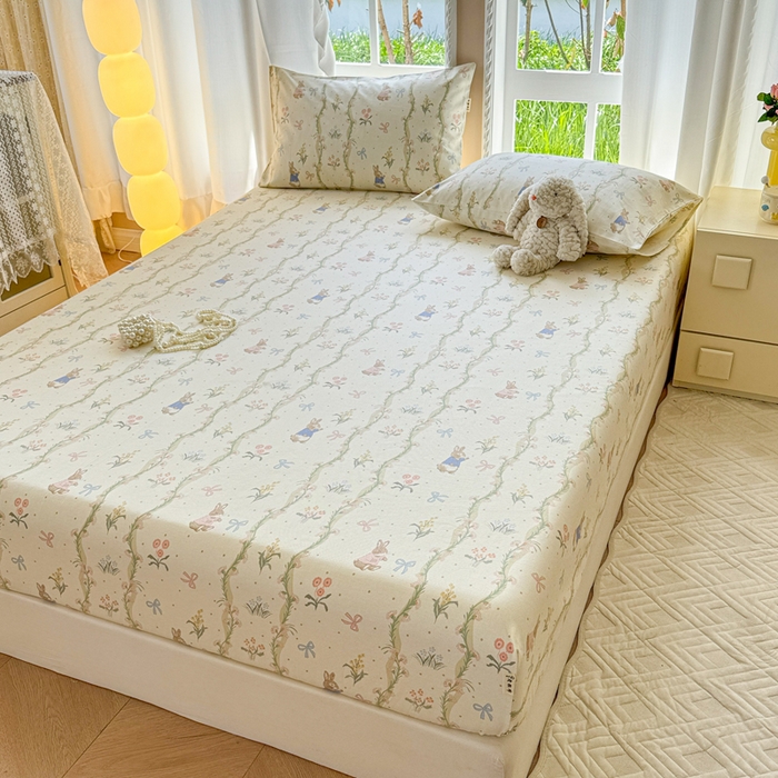 91家纺网 家纺一手货源 找家纺 2025新款老粗布三件套-床笠款 蔓藤兔