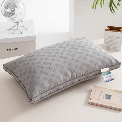 91家纺网 家纺一手货源 找家纺 （总）仁宇枕业 2025新款新品特价跑量款棋盘格提花舒适单边双边枕头枕芯