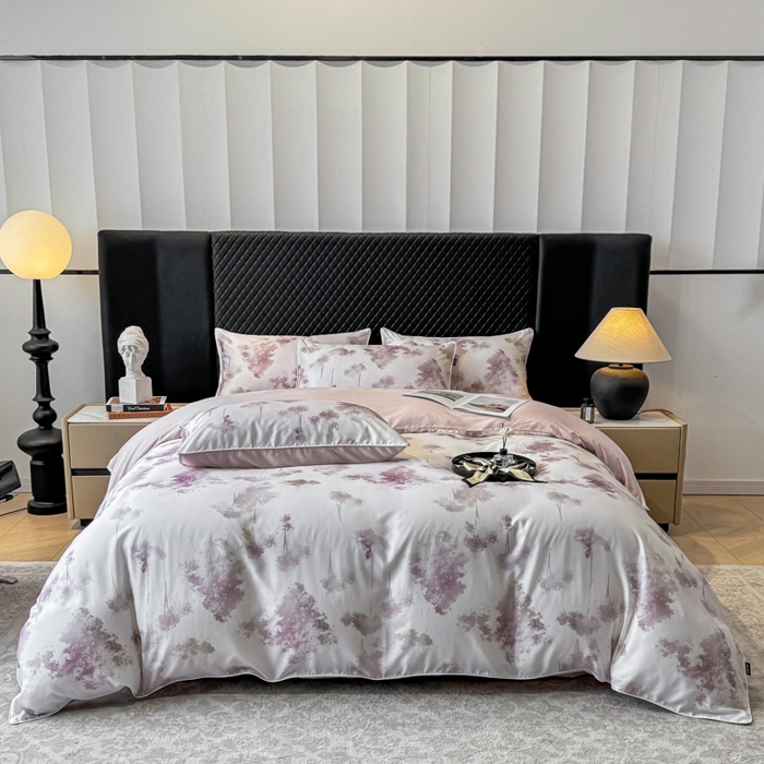 91家纺网 家纺一手货源 找家纺 芊寻家居 2025春夏新款50支莱赛尔天丝贡缎数码印花麻绳款四件套高端礼盒 魅影粉