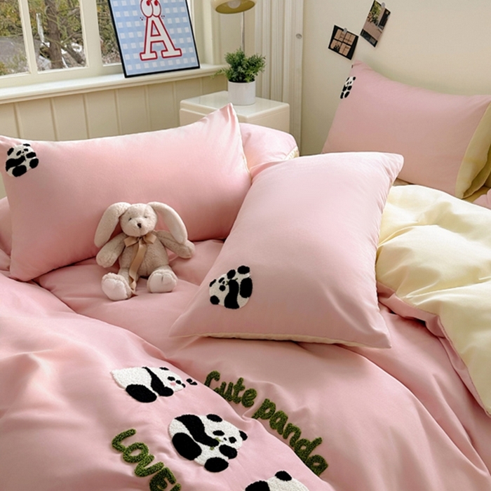 91家纺网 家纺一手货源 找家纺 迪拜家纺 2025新款加厚水洗棉四件套-熊猫 樱粉