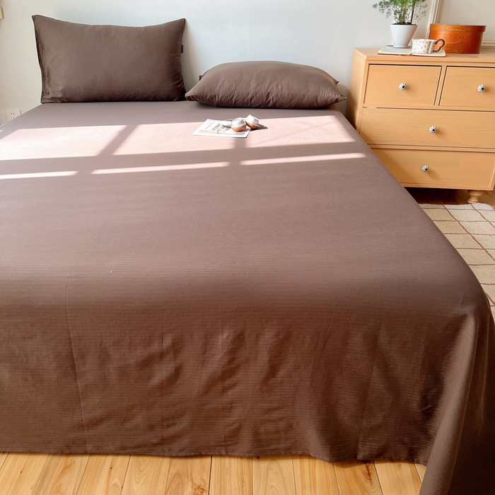 91家纺网 家纺一手货源 找家纺 蜜宿 2025新款A类全棉人字纹床单 床单：深棕