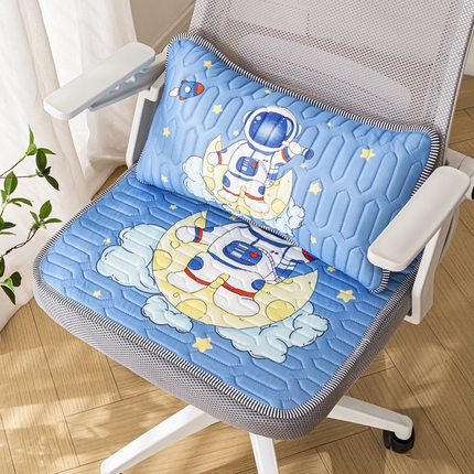 芙宁娜 2025新款冰丝坐垫椅垫屁垫学生椅子垫夏季办公室凳子久坐凉席冰垫 宇航员