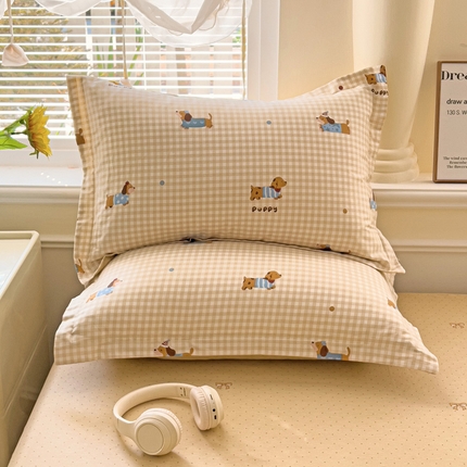 91家纺网 家纺一手货源 找家纺 （总）依庭 2025新款全棉印花花卉款四件套单品系列-单枕套