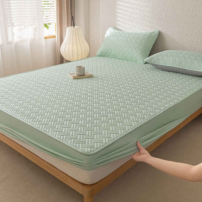 91家纺网 家纺一手货源 找家纺 欧邦 2025新款四季款纯色水洗棉夹棉床笠床垫保护罩-场景一 条格-水绿