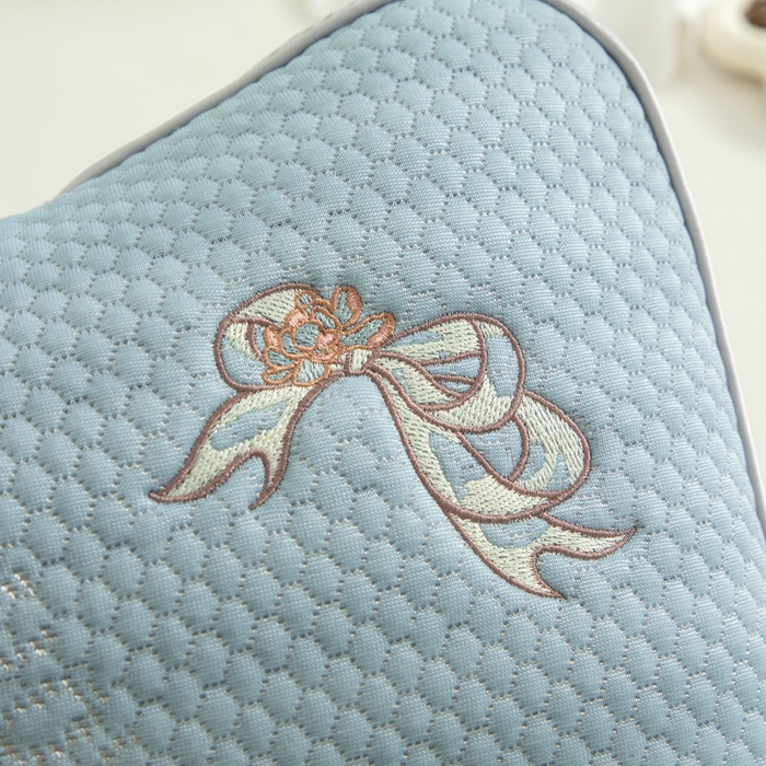 91家纺网 家纺一手货源 找家纺 织布人 2025新款荞麦枕夏季凉感豆豆枕茶叶枕夏凉荞麦枕学生成人家用硬枕 夏凉豆豆颈椎反弓款-反弓蝴蝶蓝茶香枕