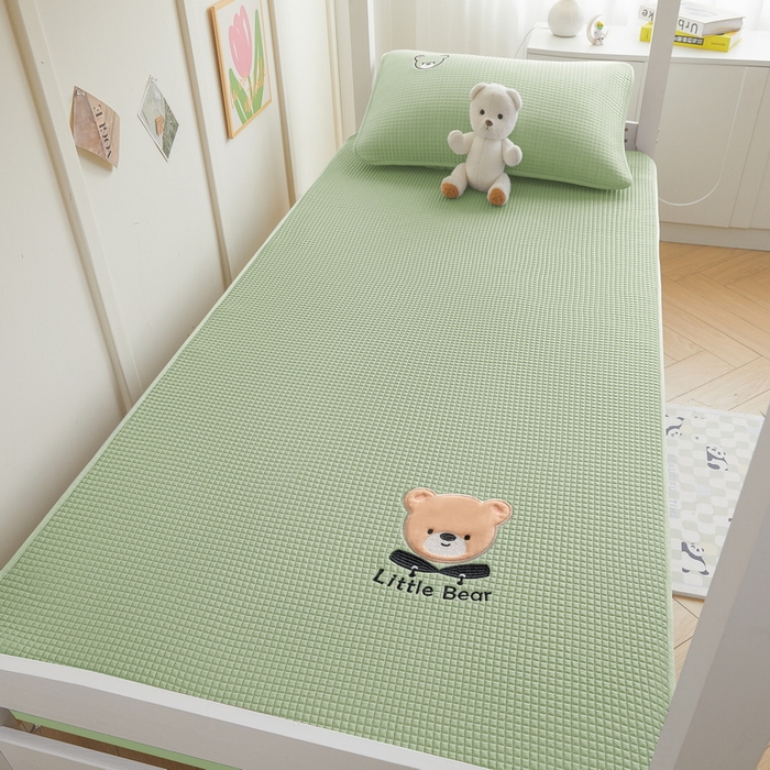 91家纺网 家纺一手货源 找家纺 （总）爱思凯家纺 2025新款【学生】PE凉感床笠款冰豆豆软席凉席席子-瑞宝熊