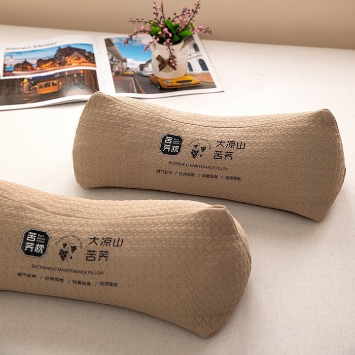 91家纺网 家纺一手货源 找家纺 枕之坊 2025新款针织三角颈椎枕 三角咖色12*40*15cm/只