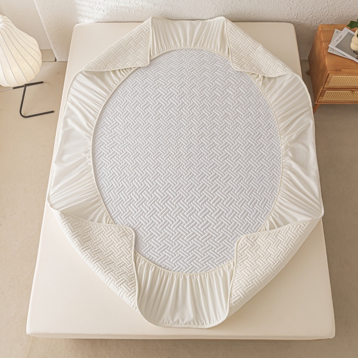 91家纺网 家纺一手货源 找家纺 欧邦 2025新款四季款纯色水洗棉夹棉床笠床垫保护罩-场景一 条格-本白