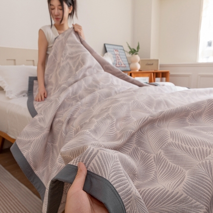 2025新款A类纯棉针织三层纱提花多功能毯 灰色-暗香