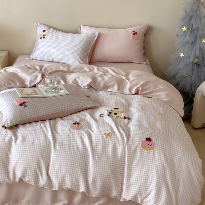 91家纺网 家纺一手货源 找家纺 2025新款60S兰精天丝卡通毛巾绣四件套-暗合款 天丝可颂