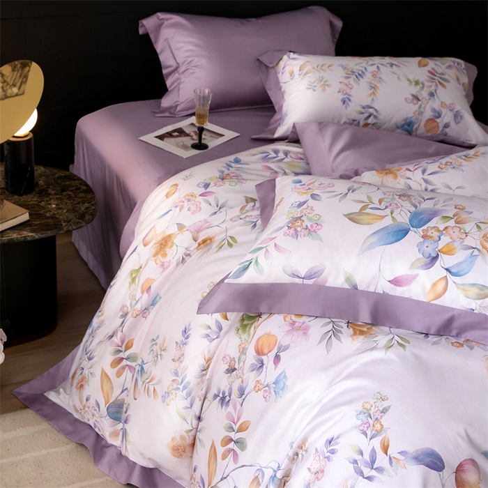 91家纺网 家纺一手货源 找家纺 宏羽纺家纺 2025年高支高密大版数码印花春夏新品 花家境-风铃紫