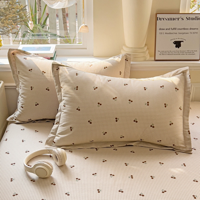 91家纺网 家纺一手货源 找家纺 依庭 2025新款全棉印花花卉款四件套单品系列-单枕套 樱姿