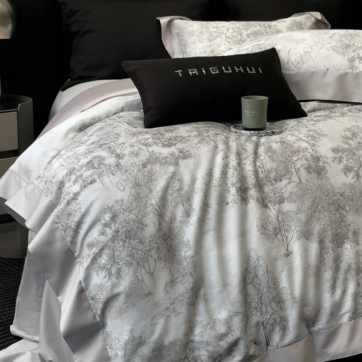 91家纺网 家纺一手货源 找家纺 2025年高支高密长绒棉专版活性数码印花系列四件套【券后控价——券后不低于378】 丽奥娜-杏子灰