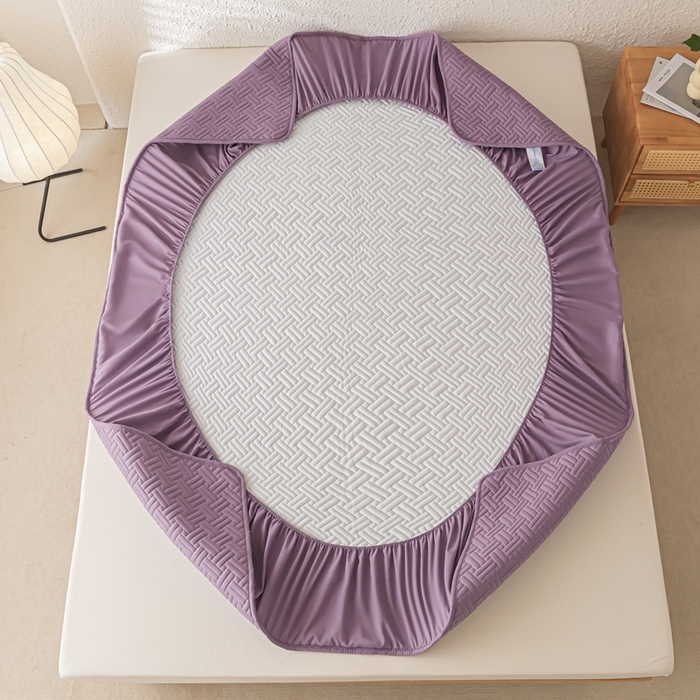 91家纺网 家纺一手货源 找家纺 欧邦 2025新款四季款纯色水洗棉夹棉床笠床垫保护罩-场景一 条格-魅紫