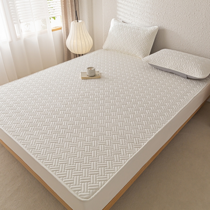 91家纺网 家纺一手货源 找家纺 欧邦 2025新款四季款纯色水洗棉夹棉床笠床垫保护罩-场景一 条格-本白