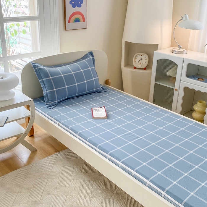 91家纺网 家纺一手货源 找家纺 凌云家纺 2025新款A类全棉水洗棉床垫套 蓝灰中格