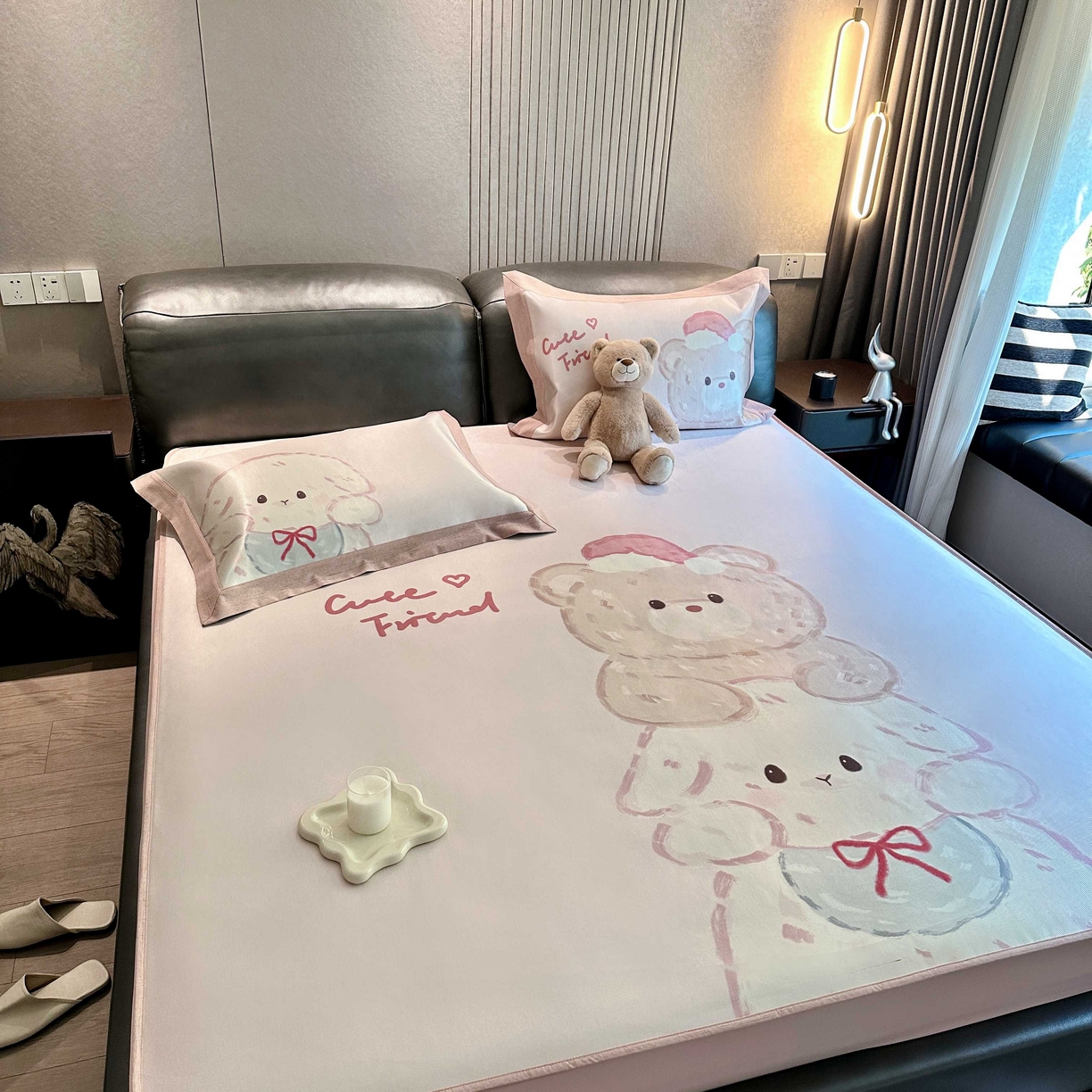 91家纺网 家纺一手货源 找家纺 JUICY 橘滋家纺 2025新款夏日高端轻奢数码冰丝奢简高级凉席床笠 叠叠乐园