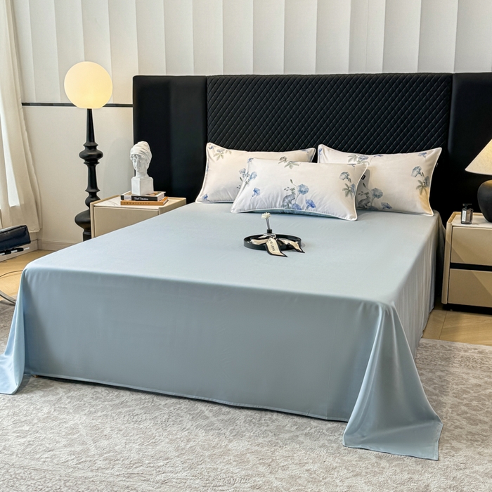 91家纺网 家纺一手货源 找家纺 芊寻家居 2025春夏新款50支莱赛尔天丝贡缎数码印花麻绳款四件套高端礼盒 流年兰