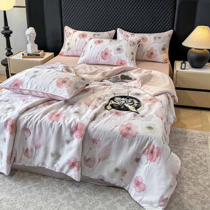 91家纺网 家纺一手货源 找家纺 芊寻家居 2025春夏新款50支莱赛尔天丝贡缎数码印花麻绳款四件套高端礼盒 花仙子粉