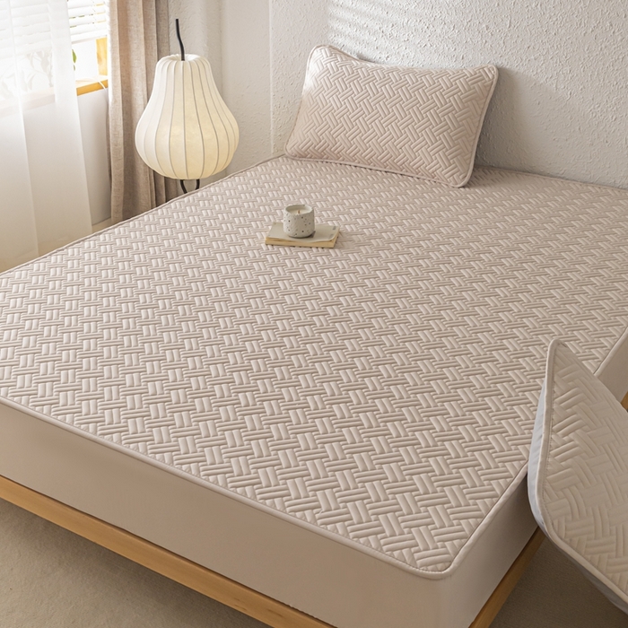 91家纺网 家纺一手货源 找家纺 欧邦 2025新款四季款纯色水洗棉夹棉床笠床垫保护罩-场景一 条格-卡其