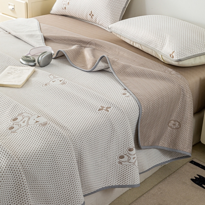 91家纺网 家纺一手货源 找家纺 梦初语 2025新款A类华夫格冰豆豆夏被子针织提花凉感夏凉被单双人空调被可机水洗 轻奢小熊-棕