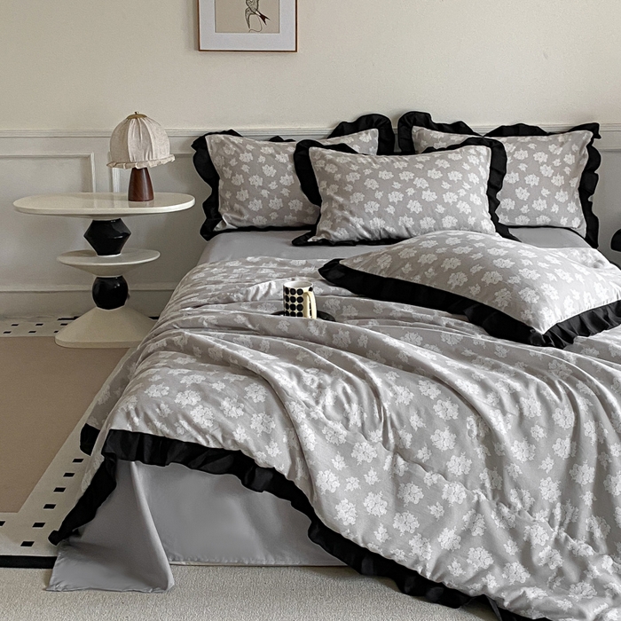 91家纺网 家纺一手货源 找家纺 乐沐家纺 2025新款法式花边夏被四件套 夏被-觅棠