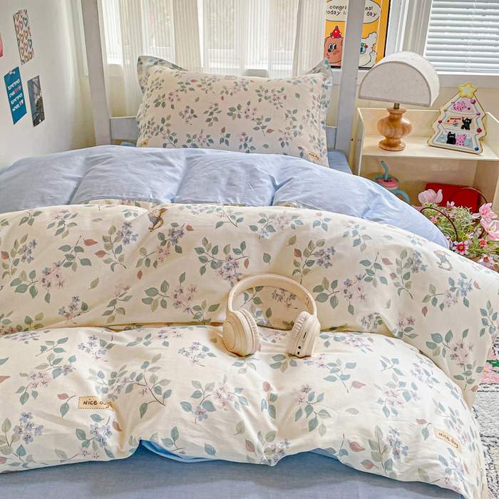 91家纺网 家纺一手货源 找家纺 卡普 2025新款爆款加厚卡通小清新全棉纯棉学生宿舍三件套床笠隔天可拿温暖思绪