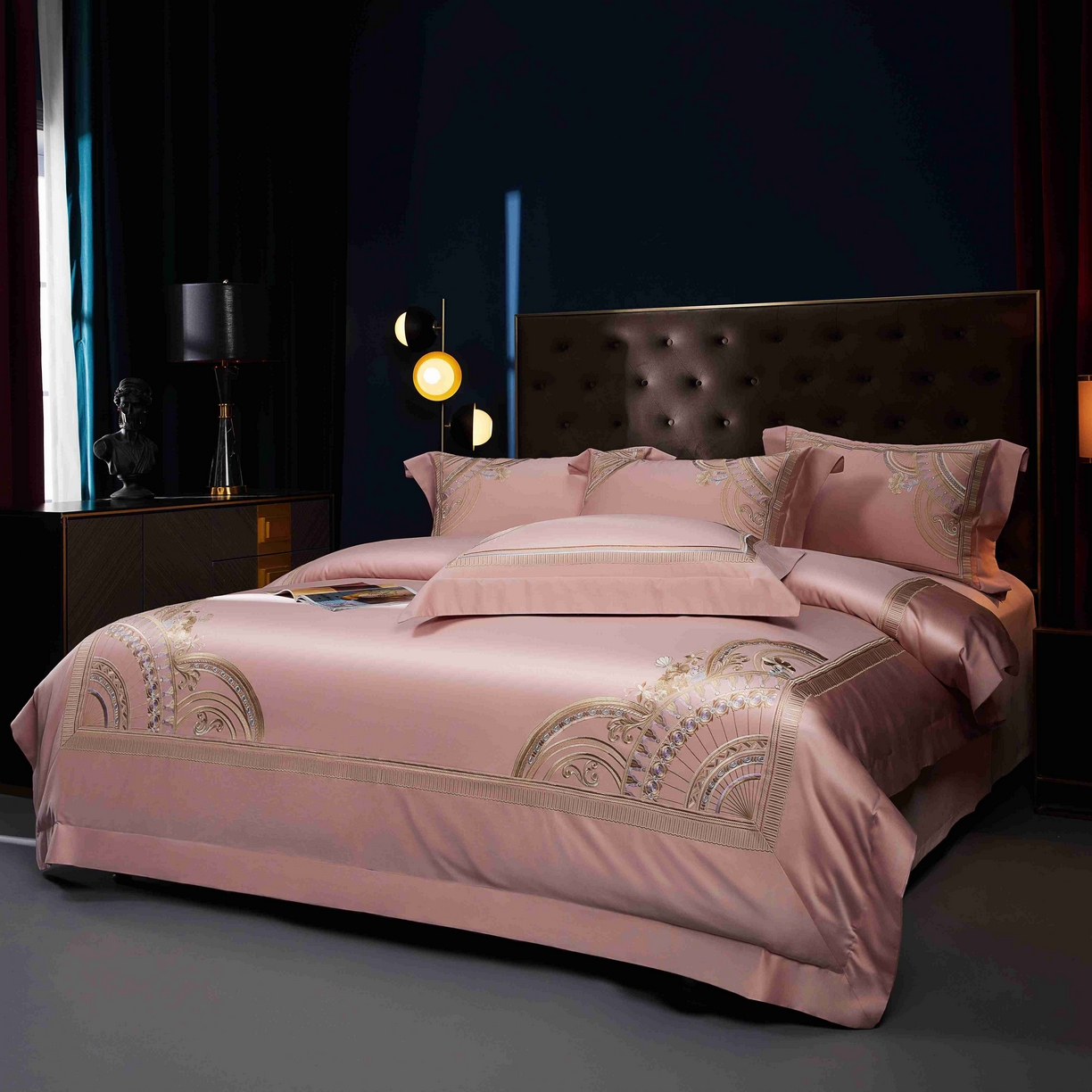 91家纺网 家纺一手货源 找家纺 2025新款高端定织面料S140长绒棉精梳棉重磅刺绣四件套巴赫系列 巴赫 玉粉