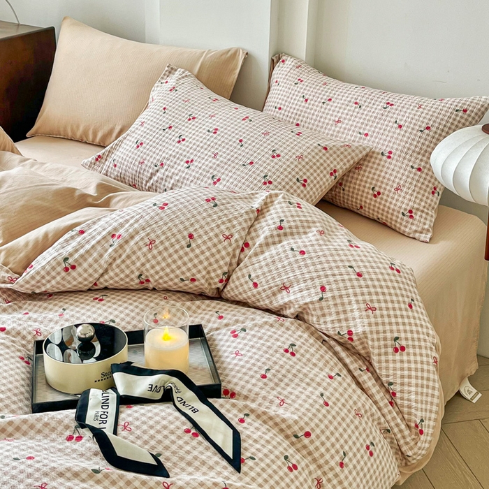 91家纺网 家纺一手货源 找家纺 优米家纺 2025新款色织双层纱木棉四件套 樱桃棕小格