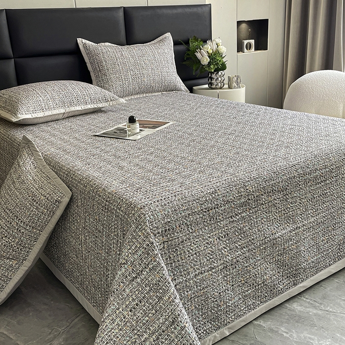 91家纺网 家纺一手货源 找家纺 大渔生活 2025新款磨毛夹棉床盖 御典灰