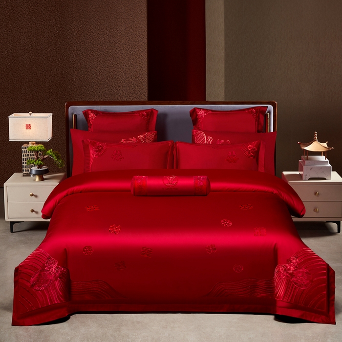 91家纺网 家纺一手货源 找家纺 振翼家纺婚庆专供 2025新款全棉长绒棉婚庆精致绣花四件套 喜相连 红