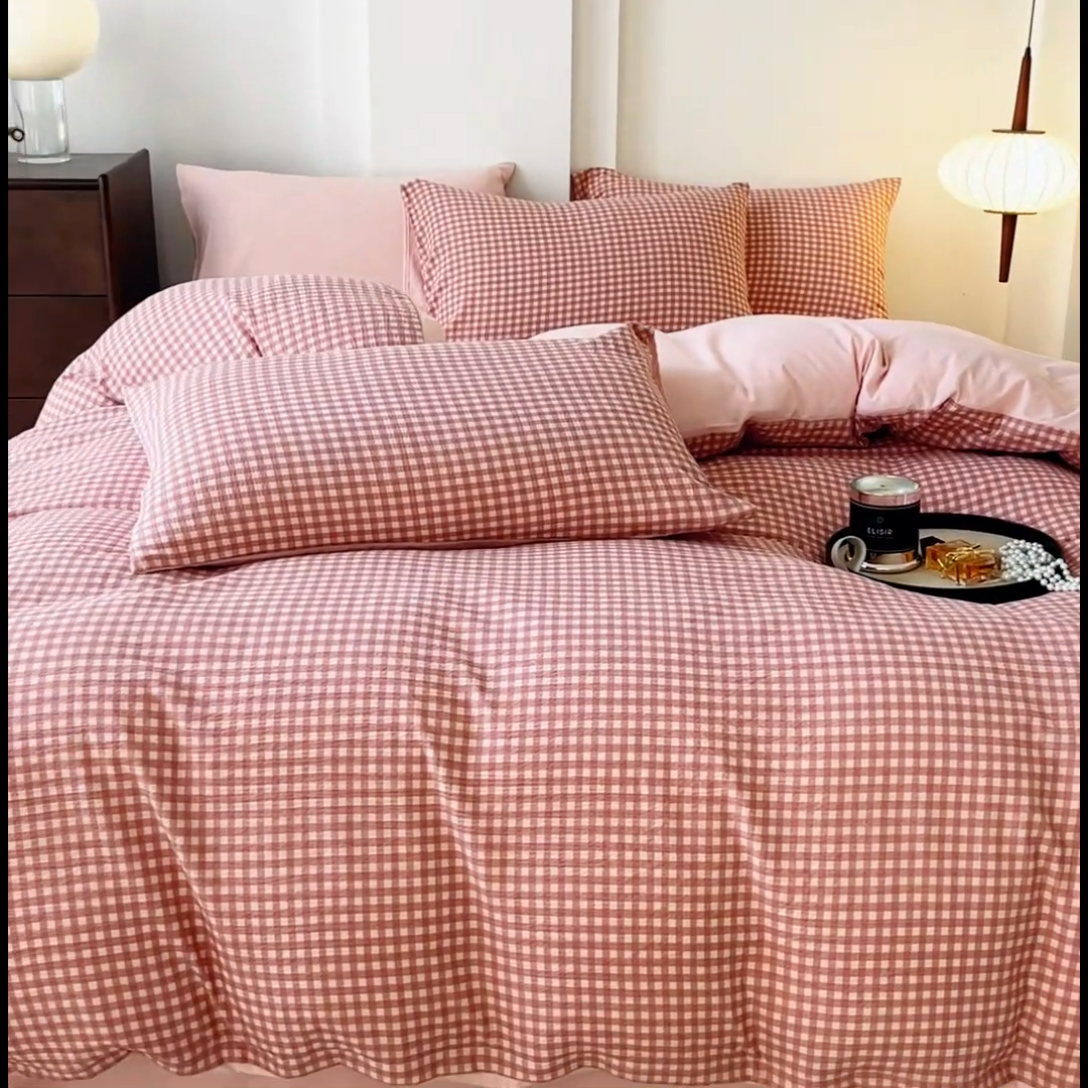 91家纺网 家纺一手货源 找家纺 优米家纺 2025新款色织双层纱木棉四件套 奶油粉格