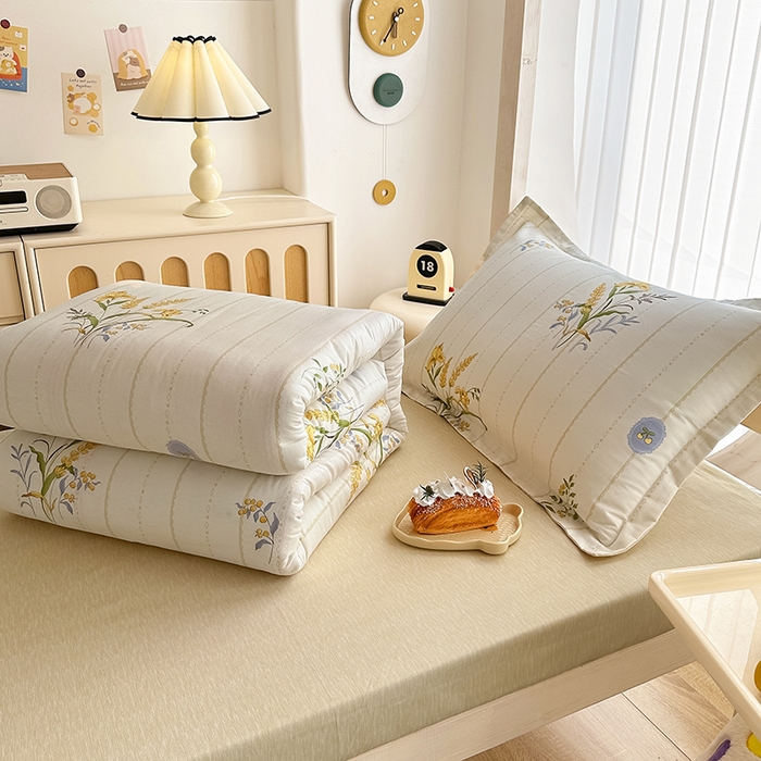 91家纺网 家纺一手货源 找家纺 卡普 2025新款爆款加厚卡通小清新全棉纯棉学生宿舍三件套床笠隔天可拿穗满满