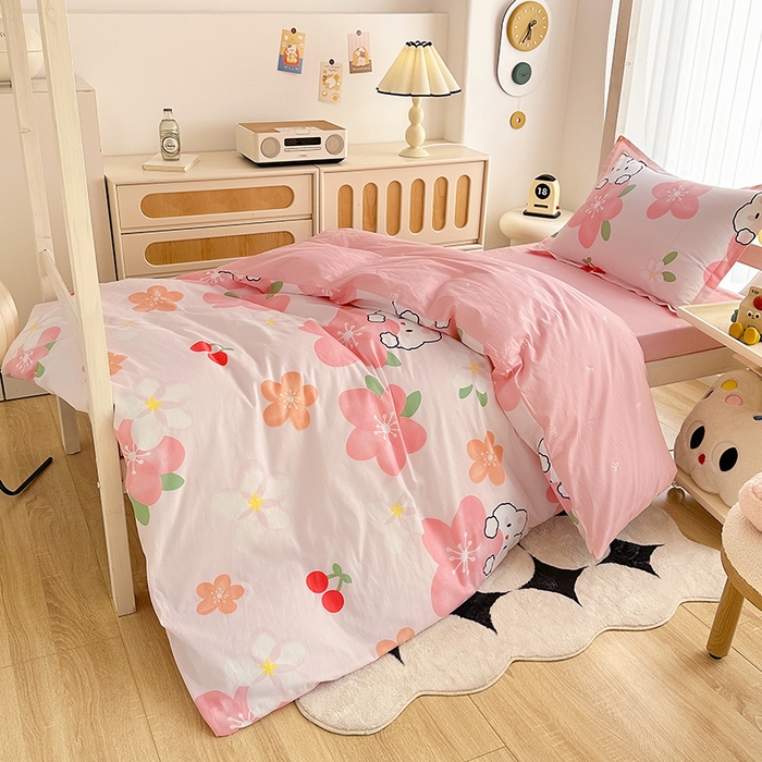 91家纺网 家纺一手货源 找家纺 卡普二店 2024新款爆款加厚卡通小清新全棉纯棉学生宿舍三件套床笠隔天可拿 花田小兔