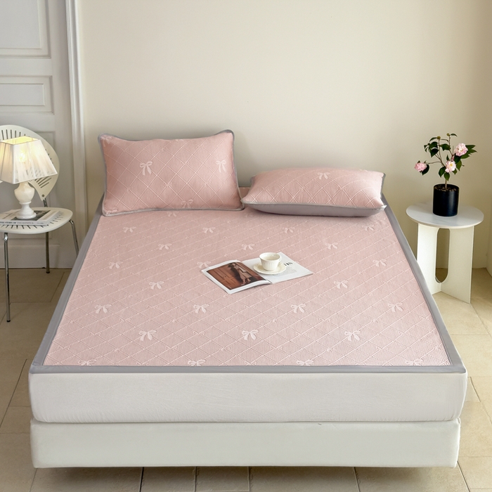 91家纺网 家纺一手货源 找家纺 吉祥家纺 2025春夏新款包边提花凉席席子 领结粉