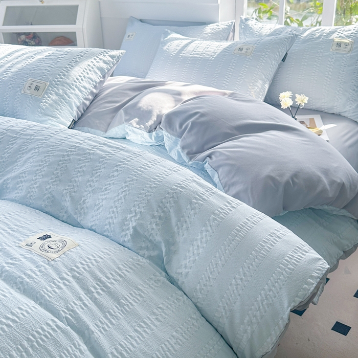 91家纺网 家纺一手货源 找家纺 丞音家纺 2025新款A类亲肤棉泡泡纱棉麻纯色宿舍公寓学生三件套床笠床单四件套 米兰-碧空蓝