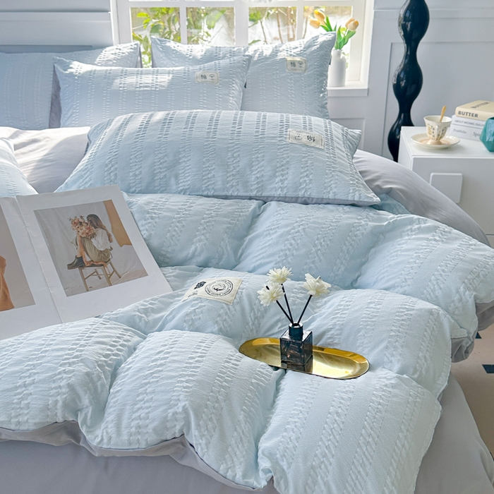 91家纺网 家纺一手货源 找家纺 丞音家纺 2025新款A类亲肤棉泡泡纱棉麻纯色宿舍公寓学生三件套床笠床单四件套 米兰-碧空蓝