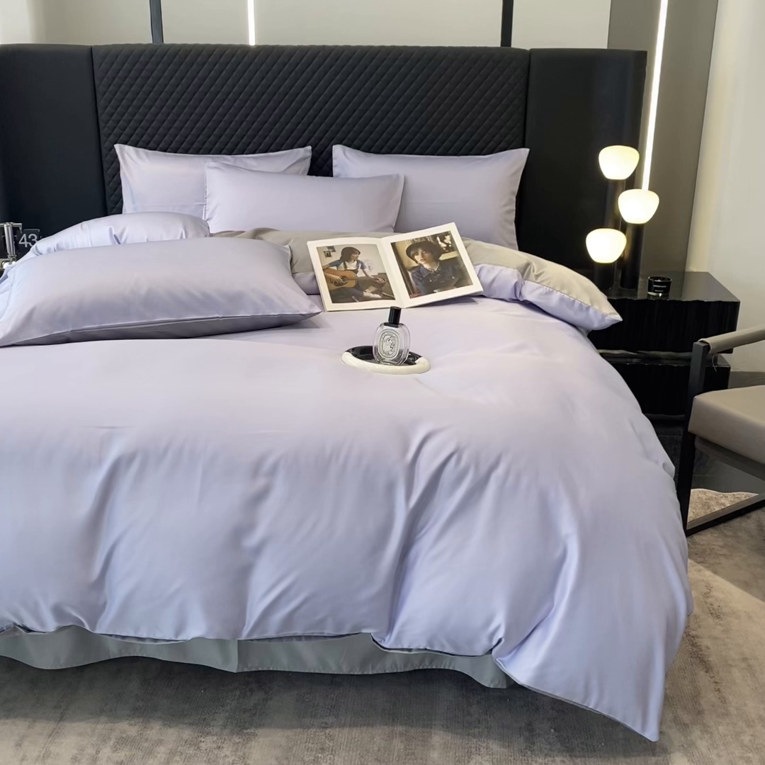 91家纺网 家纺一手货源 找家纺 爱彼家纺 2025夏季新款洛可可冰丝四件套（风格1） 洛可可-淡雅紫+浅灰