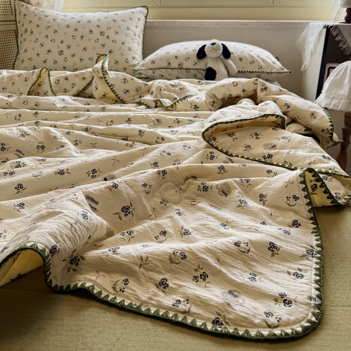 91家纺网 家纺一手货源 找家纺 星巴k家纺 2025新款春夏云感双层纱A类母婴级三角针夏被贝壳边夏凉被贝壳绣【可提供买家秀】 贝壳绣-风铃小熊