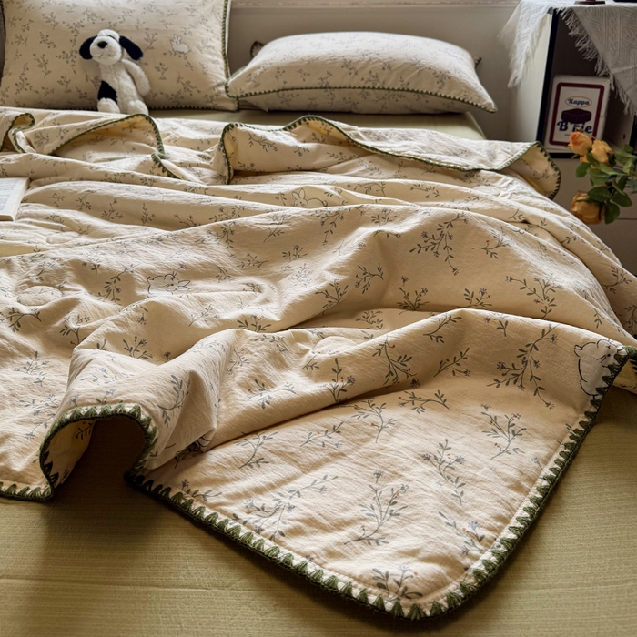 91家纺网 家纺一手货源 找家纺 星巴k家纺 2025新款春夏云感双层纱A类母婴级三角针夏被贝壳边夏凉被贝壳绣【可提供买家秀】 贝壳绣-森田小兔