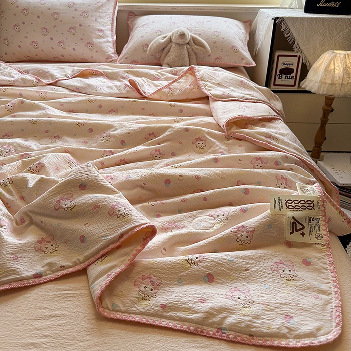 91家纺网 家纺一手货源 找家纺 星巴k家纺 2025新款春夏云感双层纱A类母婴级三角针夏被贝壳边夏凉被贝壳绣【可提供买家秀】 贝壳绣-小妹冰淇淋