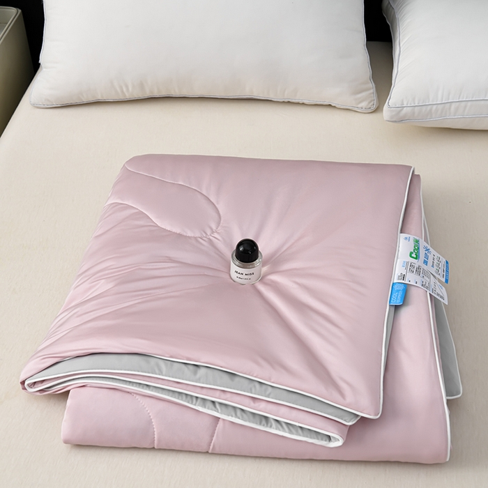 91家纺网 家纺一手货源 找家纺 预言家纺 2025新款A类锦纶凉感夏凉被被子被芯空调被 即刻凉感-粉色