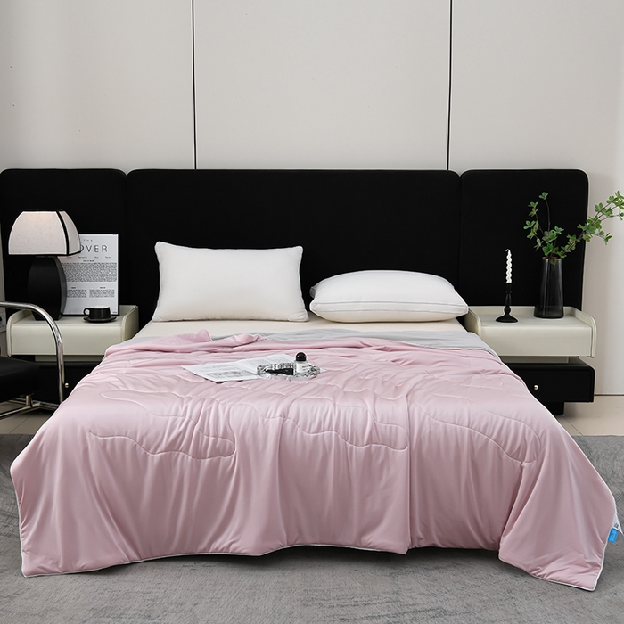 91家纺网 家纺一手货源 找家纺 预言家纺 2025新款A类锦纶凉感夏凉被被子被芯空调被 即刻凉感-粉色