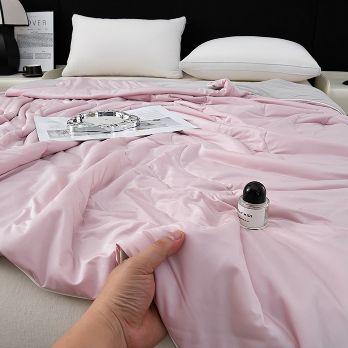 91家纺网 家纺一手货源 找家纺 预言家纺 2025新款A类锦纶凉感夏凉被被子被芯空调被 即刻凉感-粉色