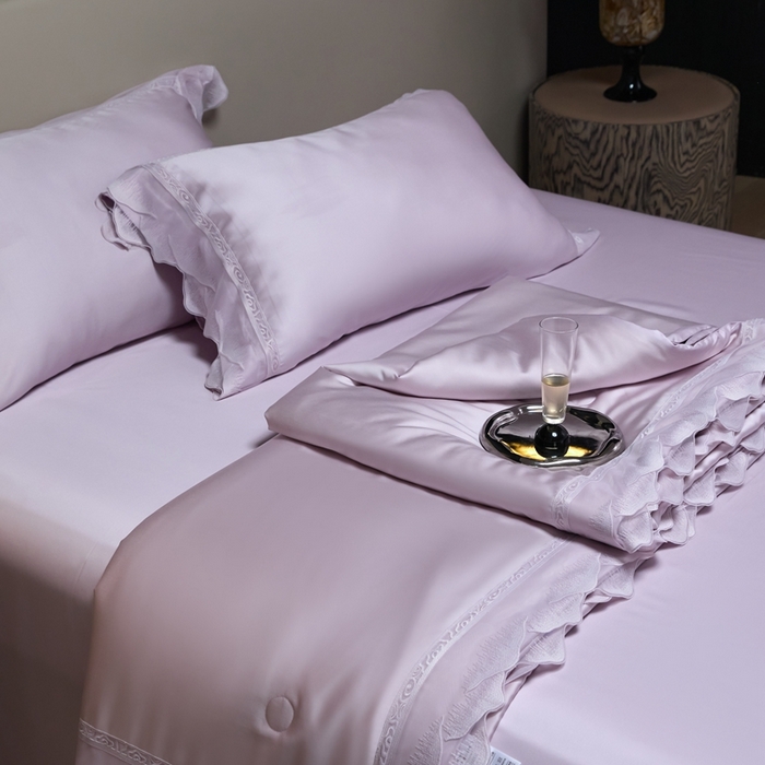 91家纺网 家纺一手货源 找家纺 时亿家居 2025新款80s兰精天丝夏被四件套 爱丽丝 爱丽丝 紫