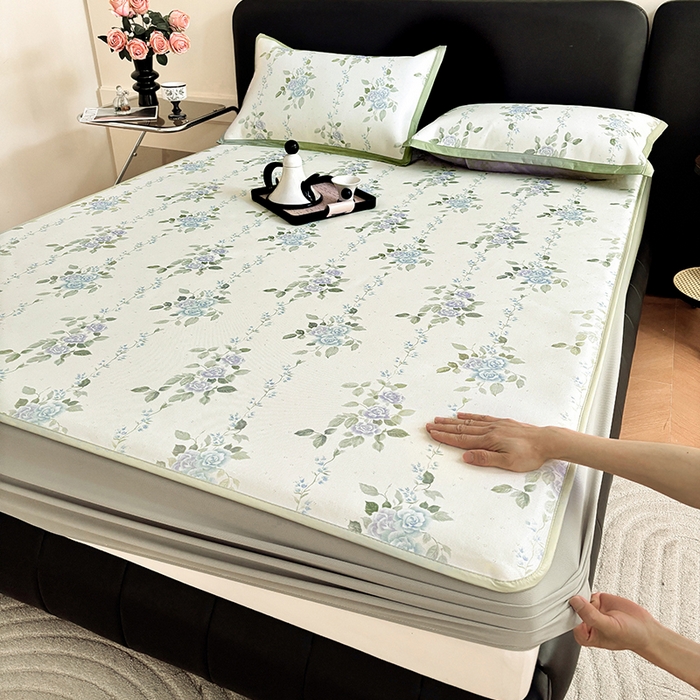 91家纺网 家纺一手货源 找家纺 绒艺席业 2025新款赫本风印花凉席席子系列床笠款 蔓野